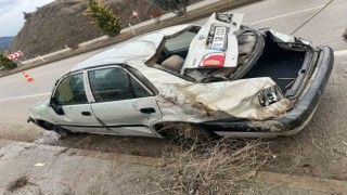 Karabükte otomobil kayganlaşan yolda şarampole devrildi: 1 ölü, 1 yaralı