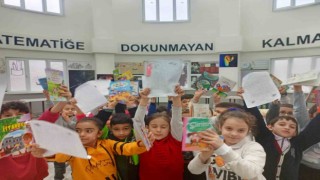 Karnesini alan çocuklar Matematik Müzesinde bir araya geldi