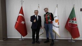 Karşıyaka Medical Pointe Belaruslu pasör çaprazı