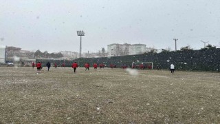 Kastamonuspor, kar altında çalışmalarını sürdürdü