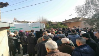 Katliam yapan doçent, Salihlide toprağa verildi