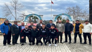 Kaymakam Volkan Özer’den Toprakaklespor’a destek ziyareti