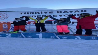 Kayserili kayakçılardan 10 madalya birden