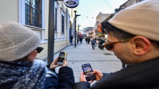 Kemeraltı dünyaya “ücretsiz internet” ile bağlanıyor