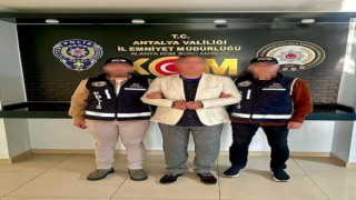 Kırmızı bültenle aranan şahıs Antalyada yakalandı