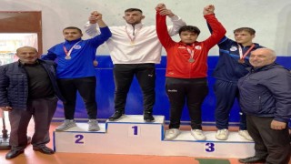 Körfezli güreşçilerin hedefi Türkiye şampiyonası