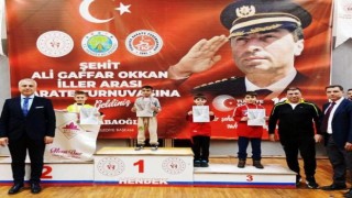 Körfezli karateciler Sakaryadan madalyalarla döndü