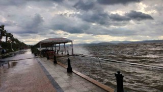 Köyceğizde fırtına etkili oldu