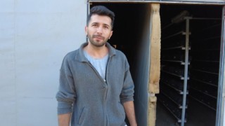 Köyünde kurduğu serada tek başına yılda 20 ton istiridye mantarı üretiyor