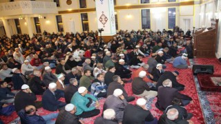 Kumlucada yılbaşı akşamı Kuran ziyafeti ve şehitlere dua gecesi düzenlendi