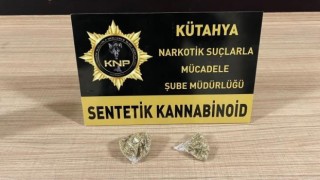 Kütahyada bir araçta uyuşturucu ele geçirildi