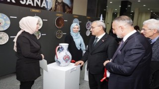 Kütahyada düzenlenen Uluslararası Türk Çini Sanatı Yarışmasının ödülleri sahiplerini buldu