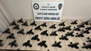 Kütahyada silah taciri 37 kurusıkı tabanca ile yakalandı