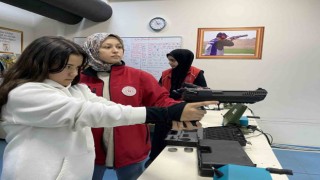 Liseli gençler gönüllerince eğlendi