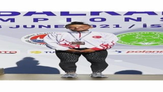 Madalyalarıyla döndü Türkiyeyi temsil edecek