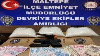Maltepede korsan taksiden indirilen kadının üzerinden 3 kilo uyuşturucu çıktı