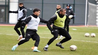 Manisa FKda Tuzlaspor maçı hazırlıkları devam ediyor