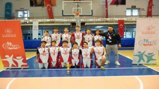 Manisa Okul Sporları Yıldızlar Basketbol İl Birinciliği müsabakaları sona erdi