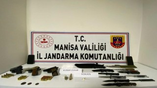 Manisada uyuşturucu ve silah ele geçirildi