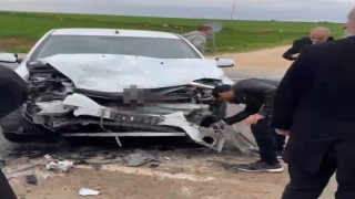 Mardinde iki otomobil çarpıştı: 2 yaralı