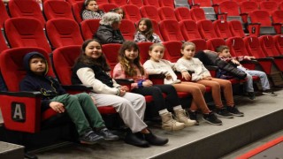 Marmariste çocuklar için animasyon film gösterileri başladı