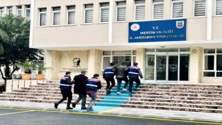 Mersin merkezli 2 ilde düzenlenen operasyonda PKK/YPG üyesi 2 şüpheli yakalandı