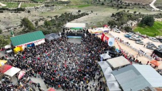 Mersinde 2.Nergis Şenliği düzenlendi
