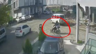 Milasta motosiklet otomobille çarpıştı: 2 yaralı