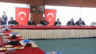 MSKÜ Rektörü Kaçar, gazeteciler ile bir araya geldi