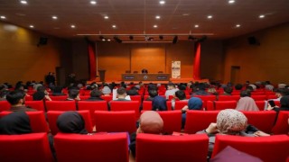 Müftü Şahin gençlere ailenin önemini anlattı