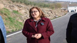 Muhtarlar kırsalda yapılan asfalt yollar için Şahine teşekkür etti