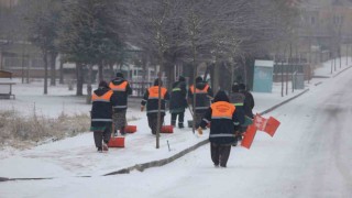 Nevşehirde kar ile mücadele başladı