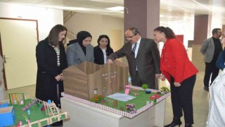 Öğrenciler kendi hayallerinde anaokulunu sergiledi