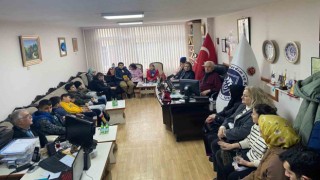 Öğrencilerden Sosyal Yardım ve Kültür Vakfına teşekkür ziyareti