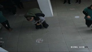 Öğrencisinin hayatını ‘Heimlich manevrası ile kurtardı