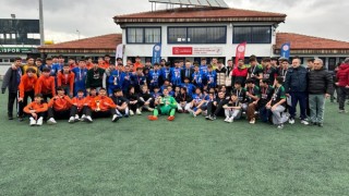 Okullar arası futbol turnuvasında şampiyonlar belli oldu