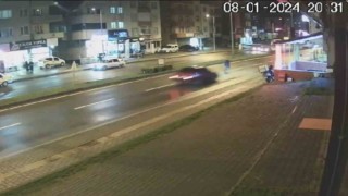 Ölümlü kaza güvenlik kamerasına yansıdı