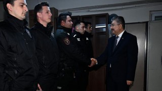 Osmaniye Valisi Yılmaz, Yeni Yılda Görev Başında Olan Personeli Ziyaret Etti