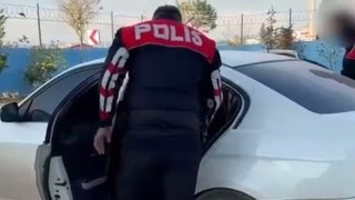 Osmaniyede durdurulan otomobilde ruhsatsız tabanca ele geçirildi