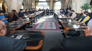 Özdemirden basın mensuplarına: Sizin yaptığınız görev vatandaşımız için çok önemli