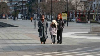 (Özel) Prof. Dr. Alper Şener: Virüs tatile çıkmıyor