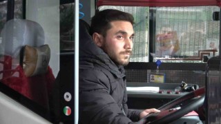 (Özel) Yol istedi, yolcuların gözü önünde 4 kişinin saldırısına böyle uğradı