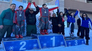 Palandökende kayak yarışları başladı