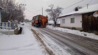 Pazaryeri beyaza büründü