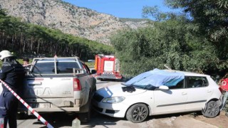 Piknik yolundaki feci kazada 1 kişi öldü, olay yerine koşan kızı gözyaşlarına boğuldu