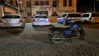 Polis motosiklet hırsızını 50 saatlik kamera kaydını inceleyerek buldu