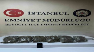 Polisten kaçan uyuşturucu satıcı kovalama sonunda yakalandı