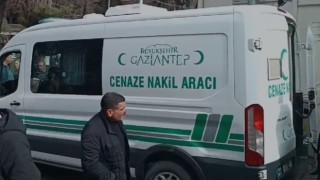 Pres makinesine sıkışan işçi feci şekilde can verdi