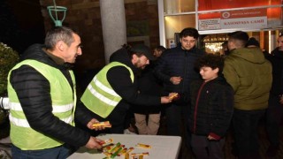 Regaip Kandilinde şekerler Bozüyük Belediyesinden