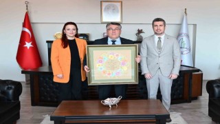 Rektör Özölçerden Gümüş ve Yıldırıma teşekkür belgesi